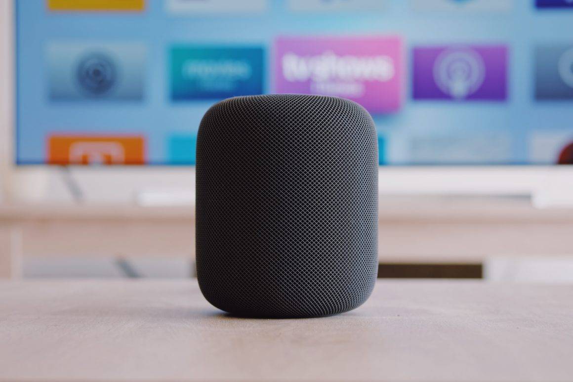 Apple Home Pod speaker.